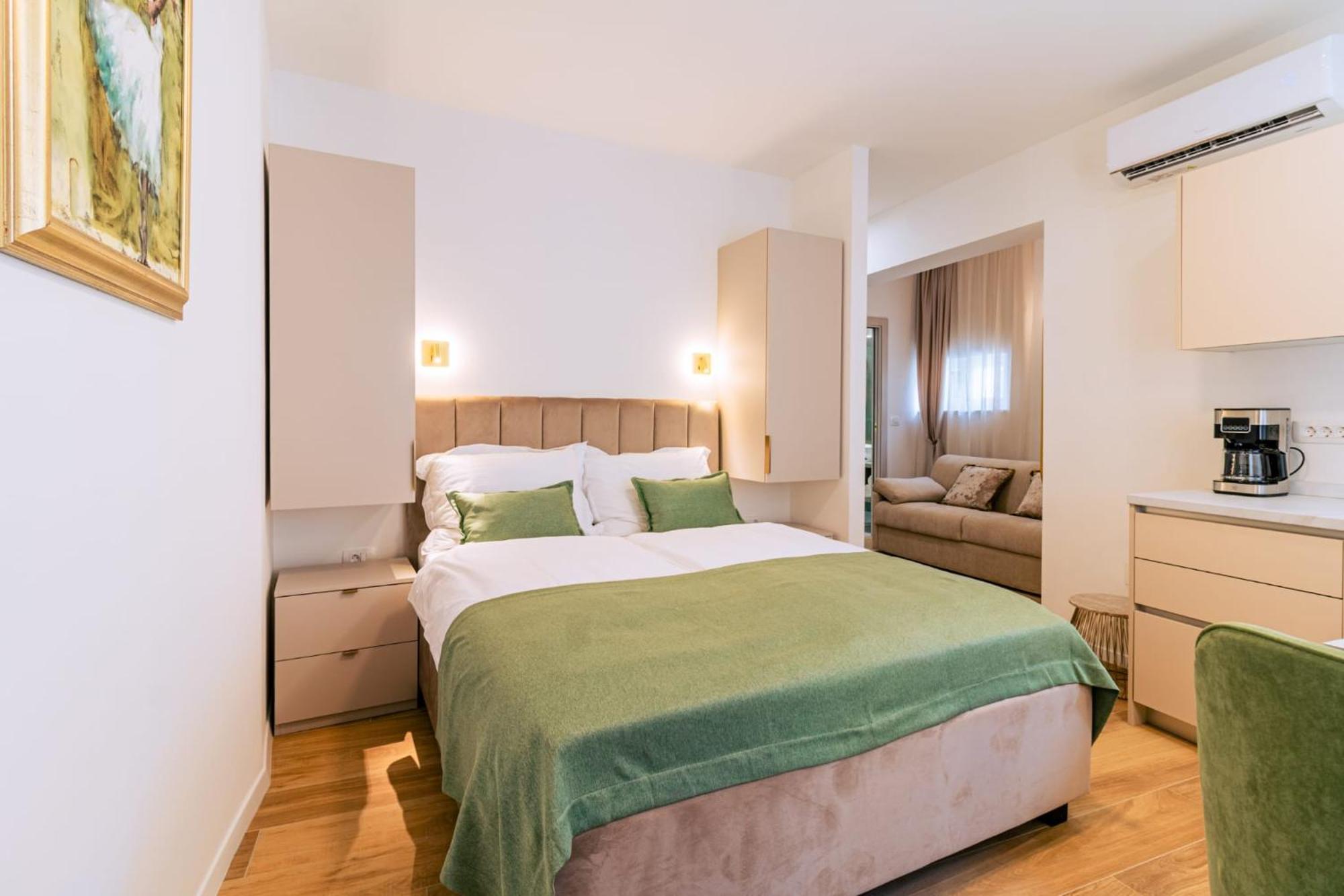 Luxury App Palace Old Town& Studio Green Melody With Terrace Appartement Split Buitenkant foto