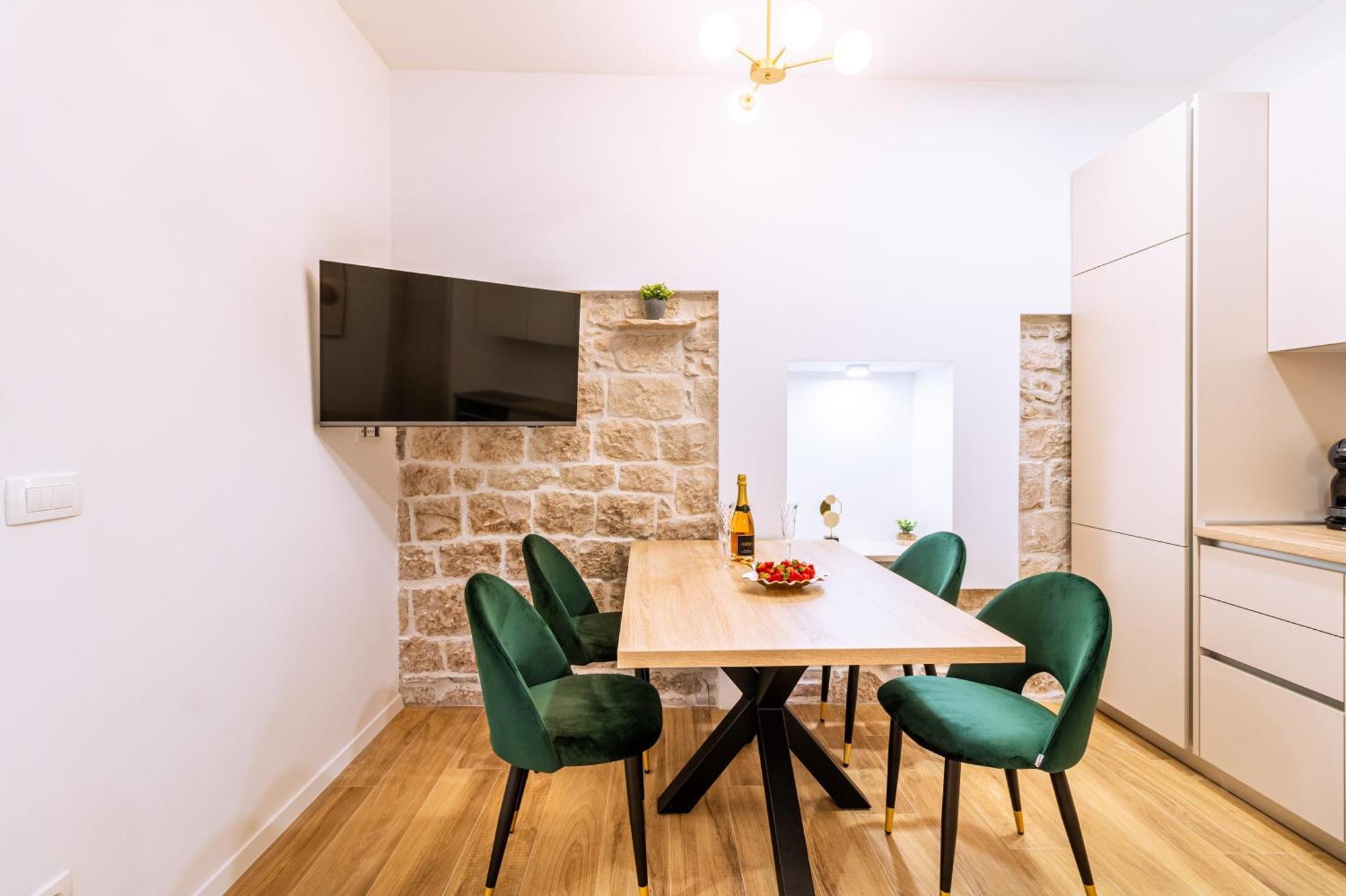 Luxury App Palace Old Town& Studio Green Melody With Terrace Appartement Split Kamer foto