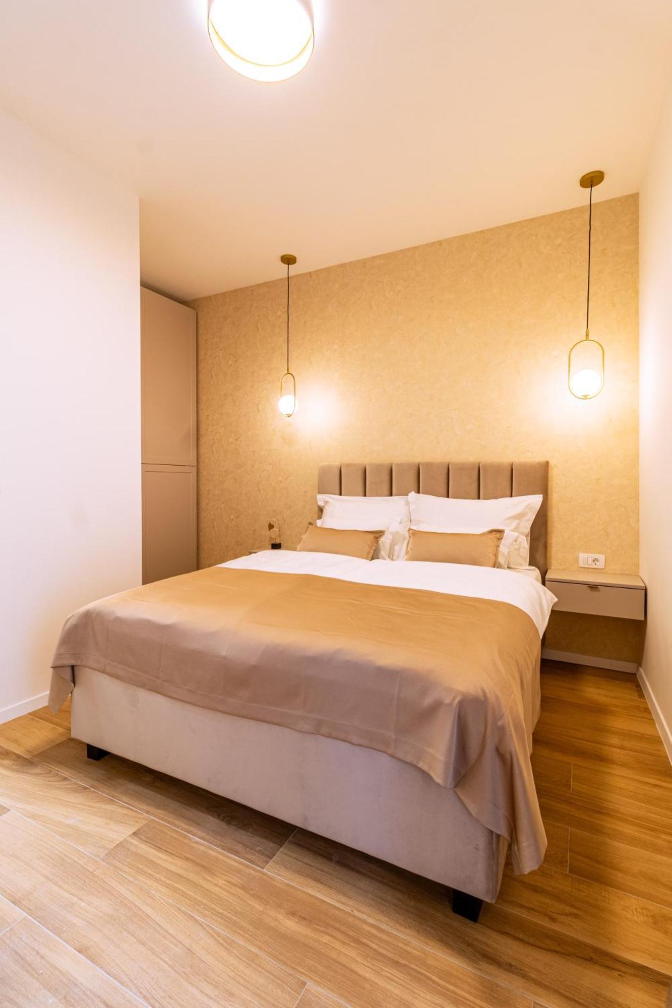 Luxury 2 Bedroom-2 Bathroom Apartment & Studio App With Rooftop Terrace Split Kamer foto