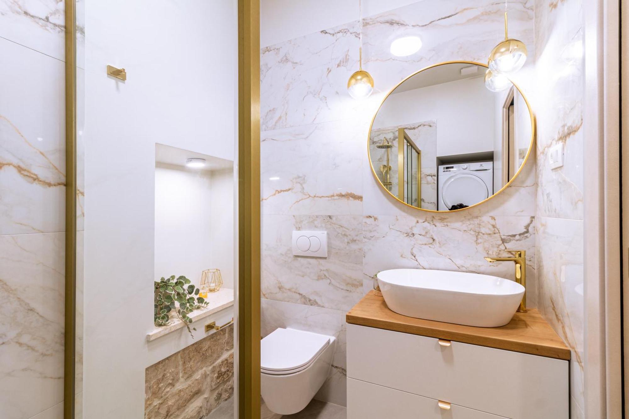 Luxury 2 Bedroom-2 Bathroom Apartment & Studio App With Rooftop Terrace Split Buitenkant foto