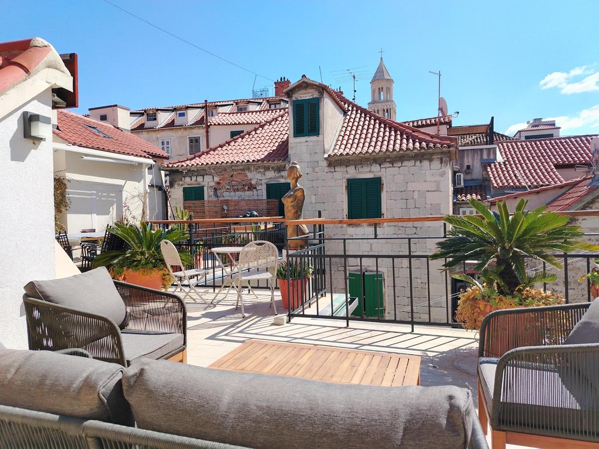 Luxury 2 Bedroom-2 Bathroom Apartment & Studio App With Rooftop Terrace Split Buitenkant foto